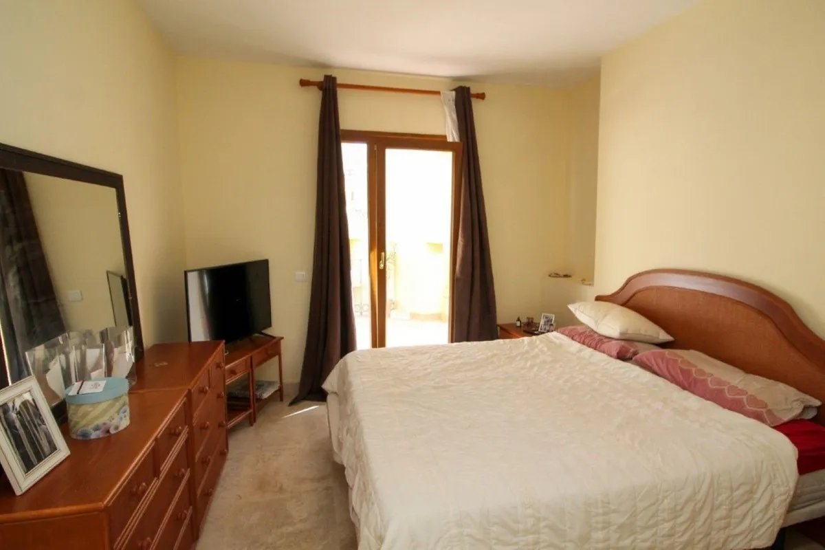 027d5ef5-d831-44f9-bf54-c987090676f0