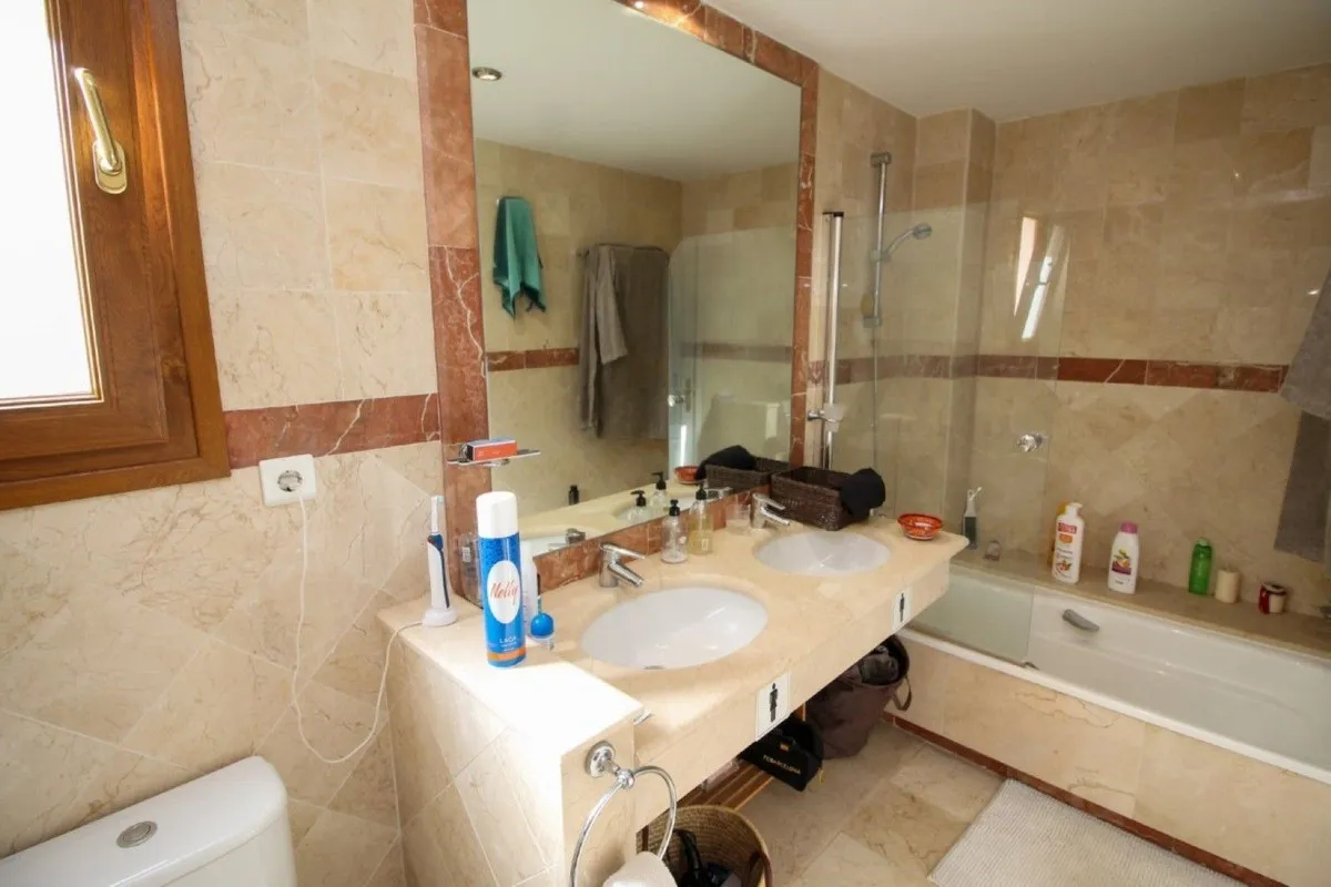 8f0eef72-76ea-4cf4-aacd-f6058f759aeb