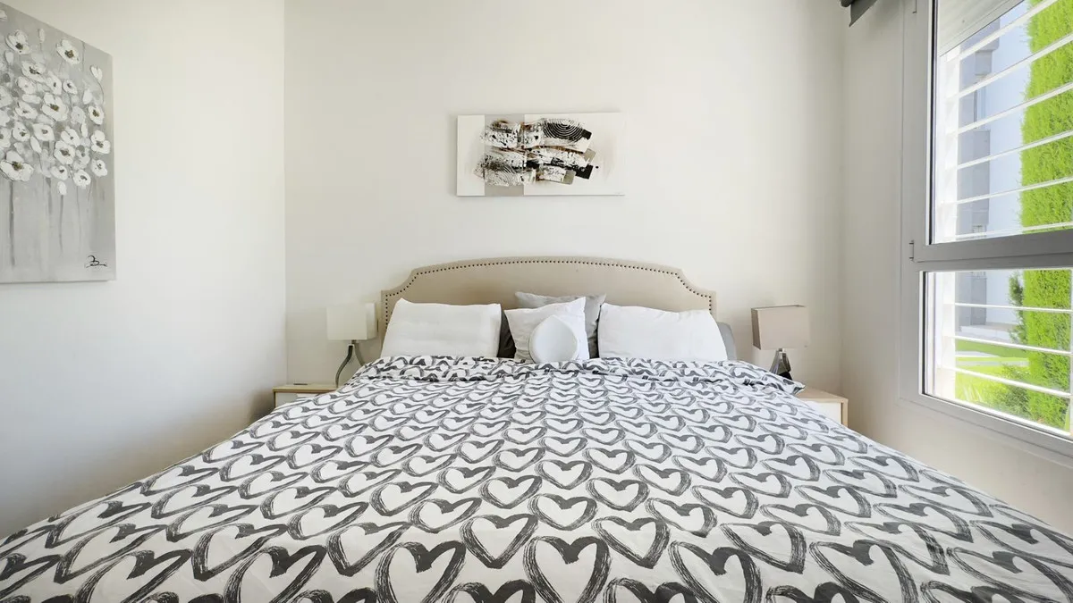 1ba74edb-467b-43f3-a3d9-b3fbe90f8355