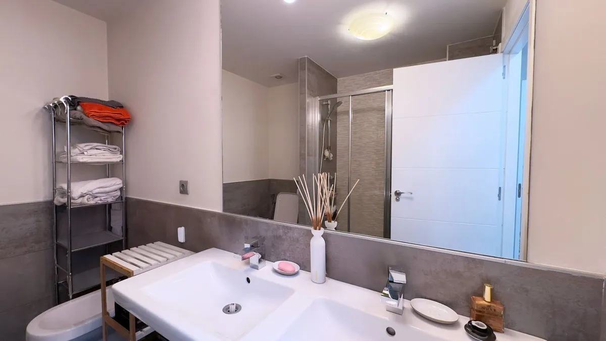 b857983e-38d5-48cb-ba7f-2e819bcd825c