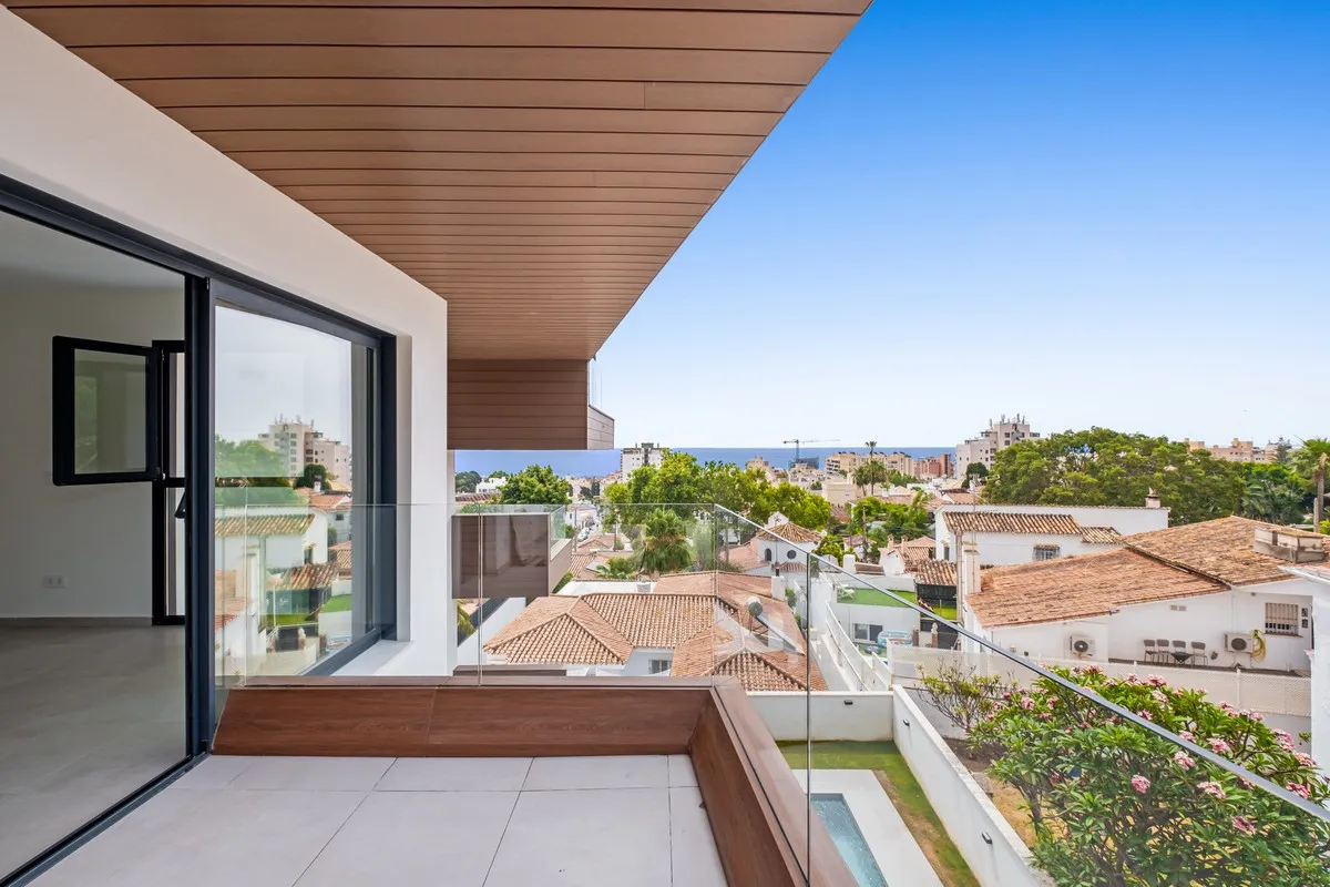 2e0a3b7b-2a1c-47fb-ac7e-84f529d7e74f