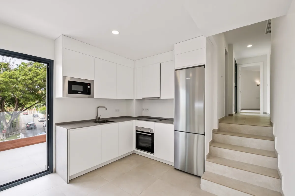 864e7eed-453e-4be1-b57e-d09b729c45cc