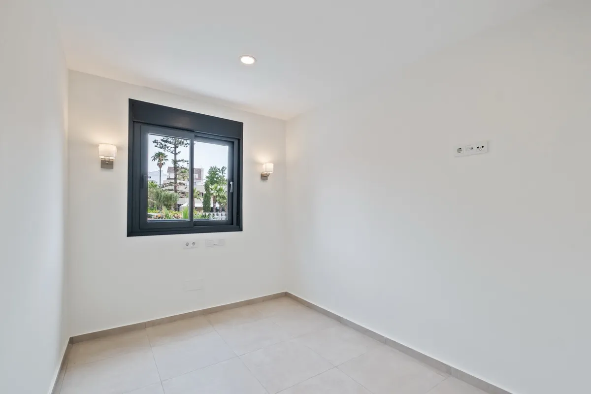 9e772560-7575-4696-b532-8685e5d7cca6