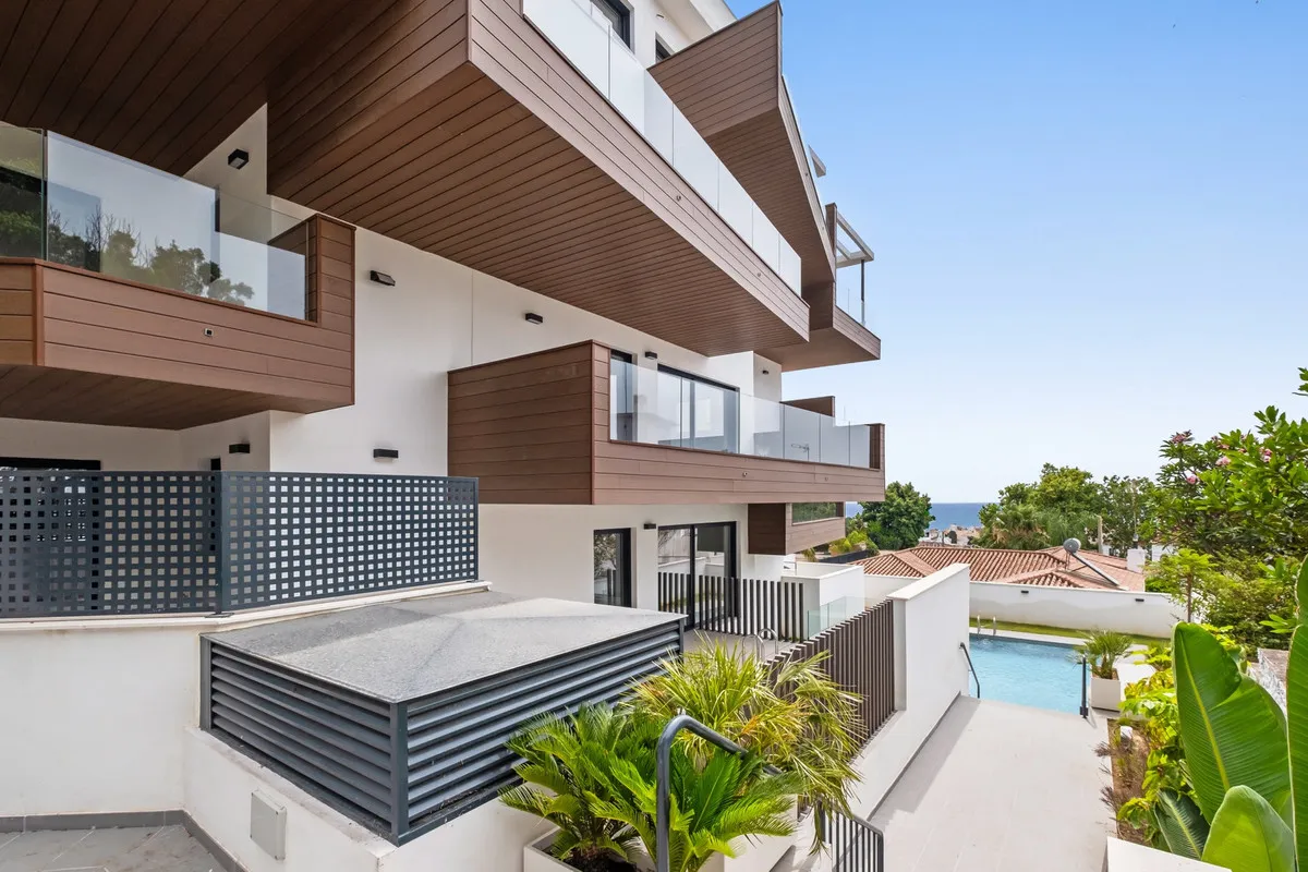 c1c56d62-9c3a-4a28-b70d-961a3cd59330