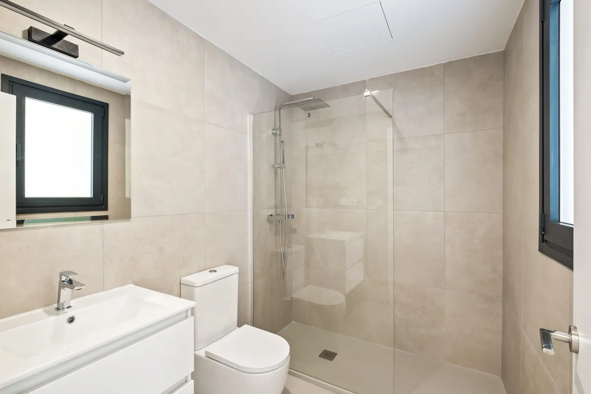 fcbc2b47-5730-45b3-b0b6-5b99b06dfdd9