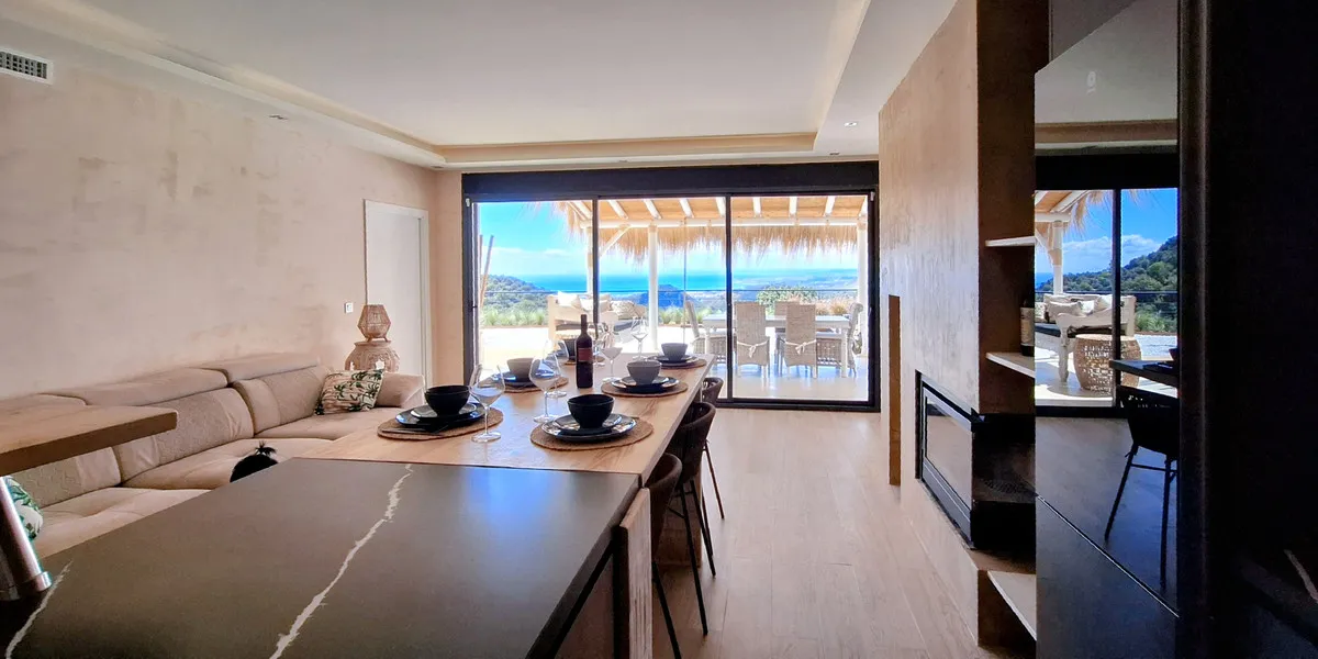 4811a003-7c26-4bc6-8a00-f102a1380bde