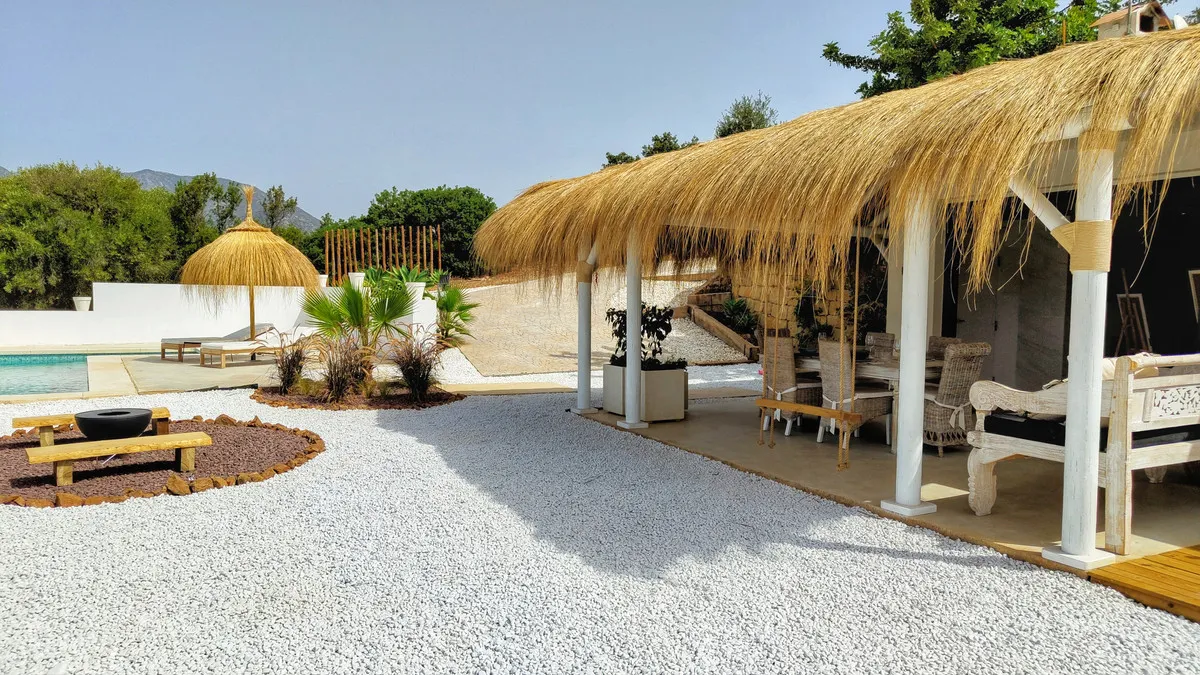 72ef3980-863b-4f48-aa34-937dbf353b91