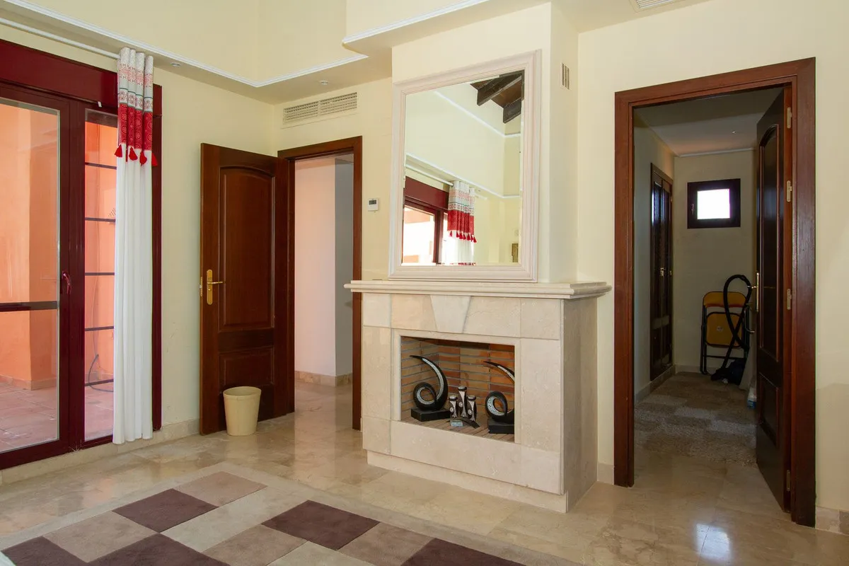 86b8d9af-44a2-4c6d-8171-d296b4b41953