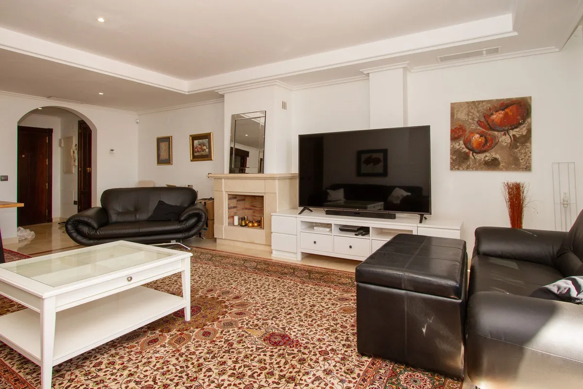 aadc13a4-3fc6-4525-87f9-dbaeedc4e503