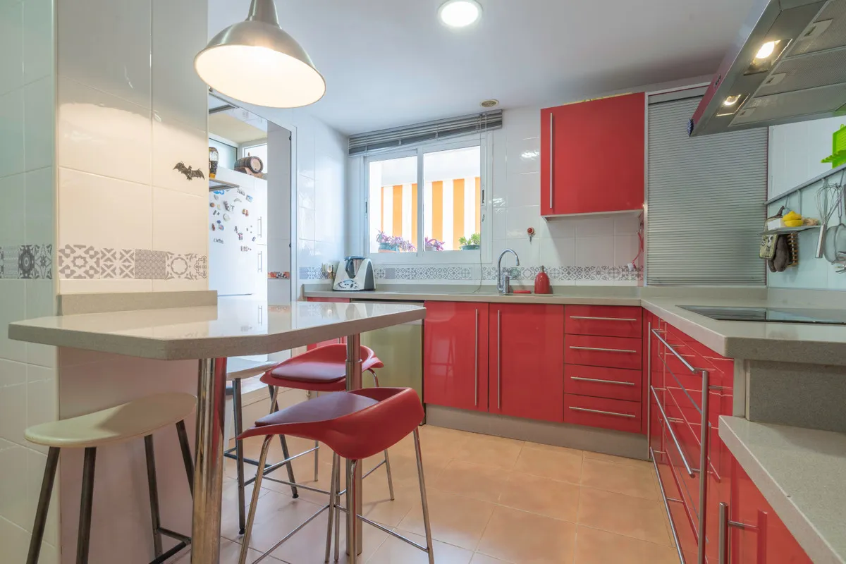 5974d18d-a830-421d-a5e6-faafda932e77