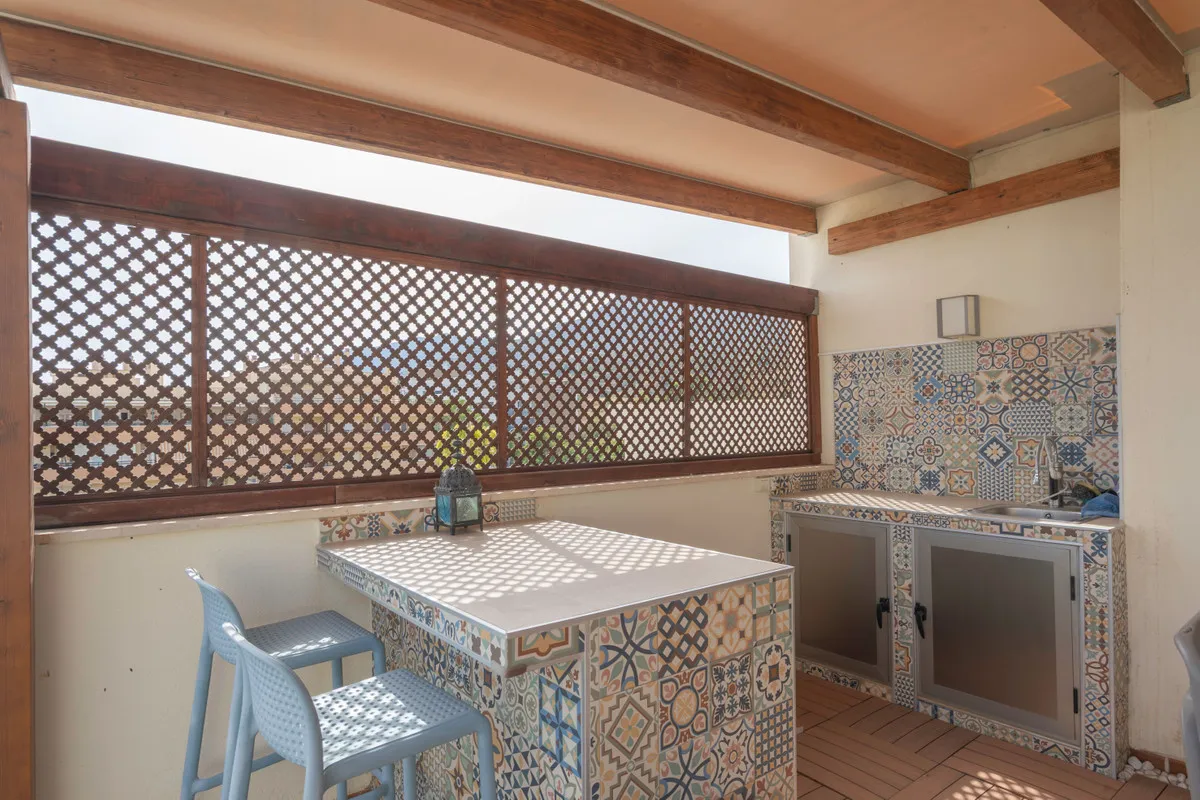 5b9df2b9-f0a4-4a98-85cc-bf412d6a961b