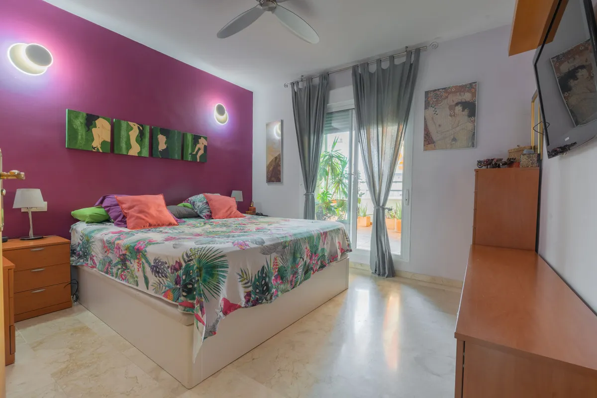 6130cdfe-abca-4cdb-8b2d-4f6d4cd087e1