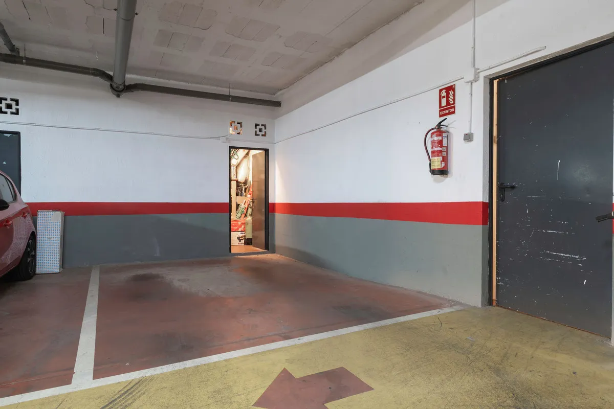 dc2a303a-7f69-4958-8b46-e48825c41221