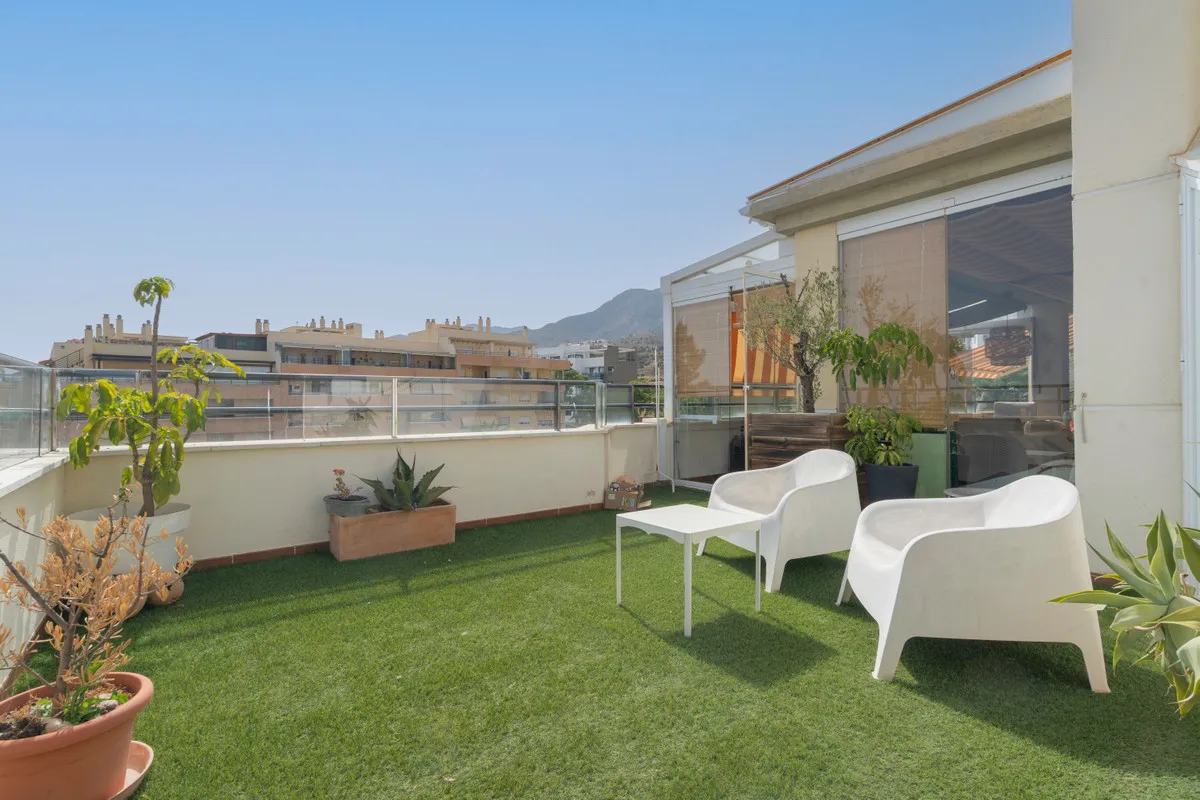 e6373627-be85-4be9-8122-fcbbcbb2227f