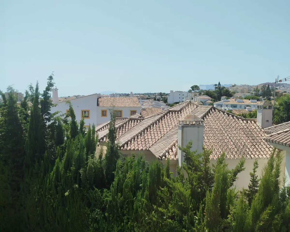 14483514-8319-4f29-9014-a3d99d486a91