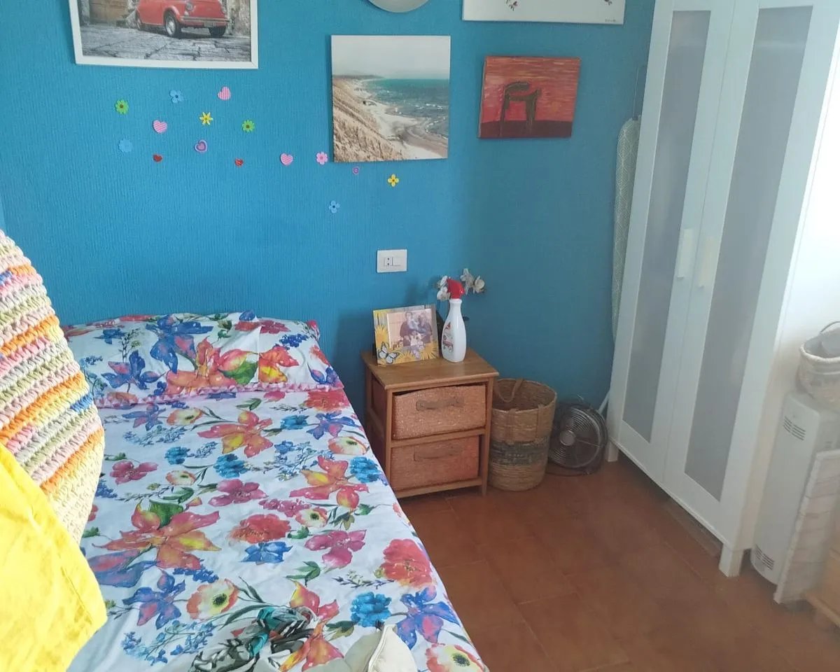 b35eb79c-9b06-47ad-97e8-65267e452052