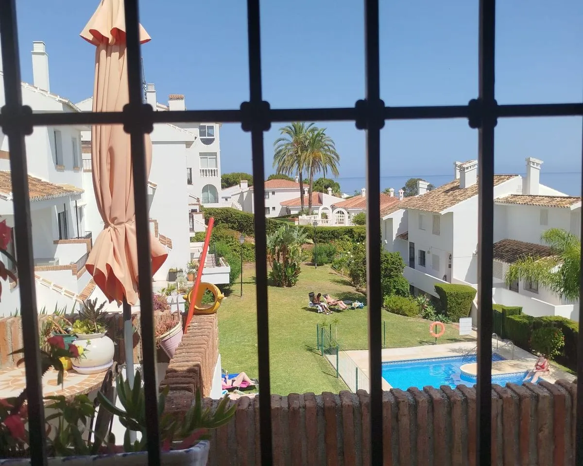 f8025581-3d38-4039-8b62-ef5ca7357dd1