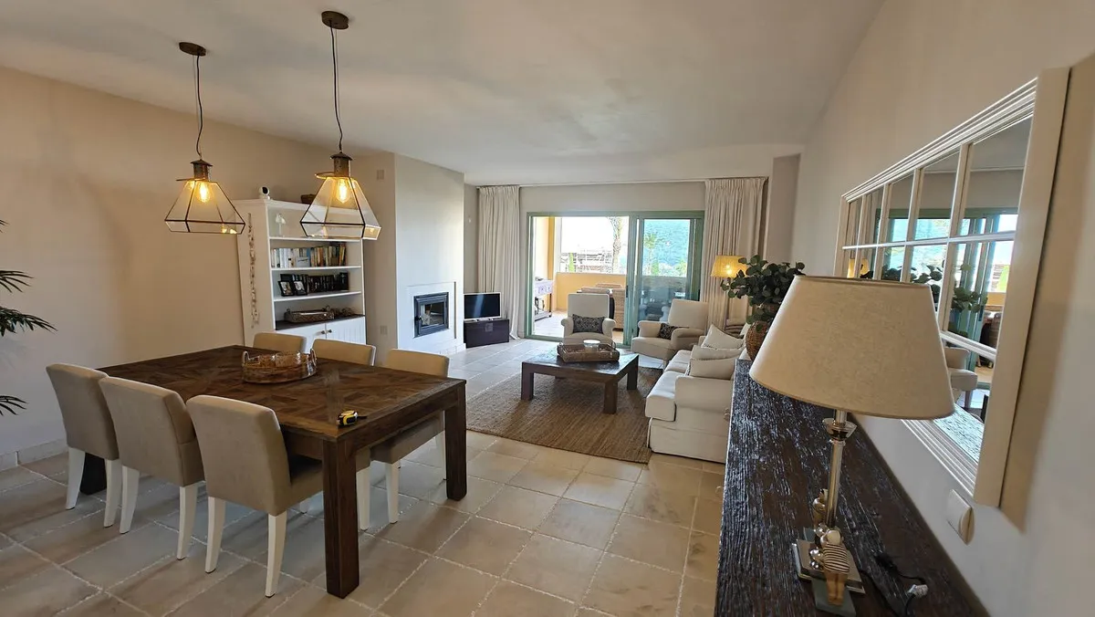 32389203-032f-4a2a-b8c2-736621b2f89d