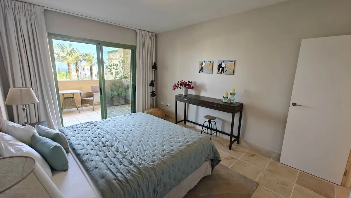 b4de9427-1a3e-46db-b1b5-2a0d4509b32f