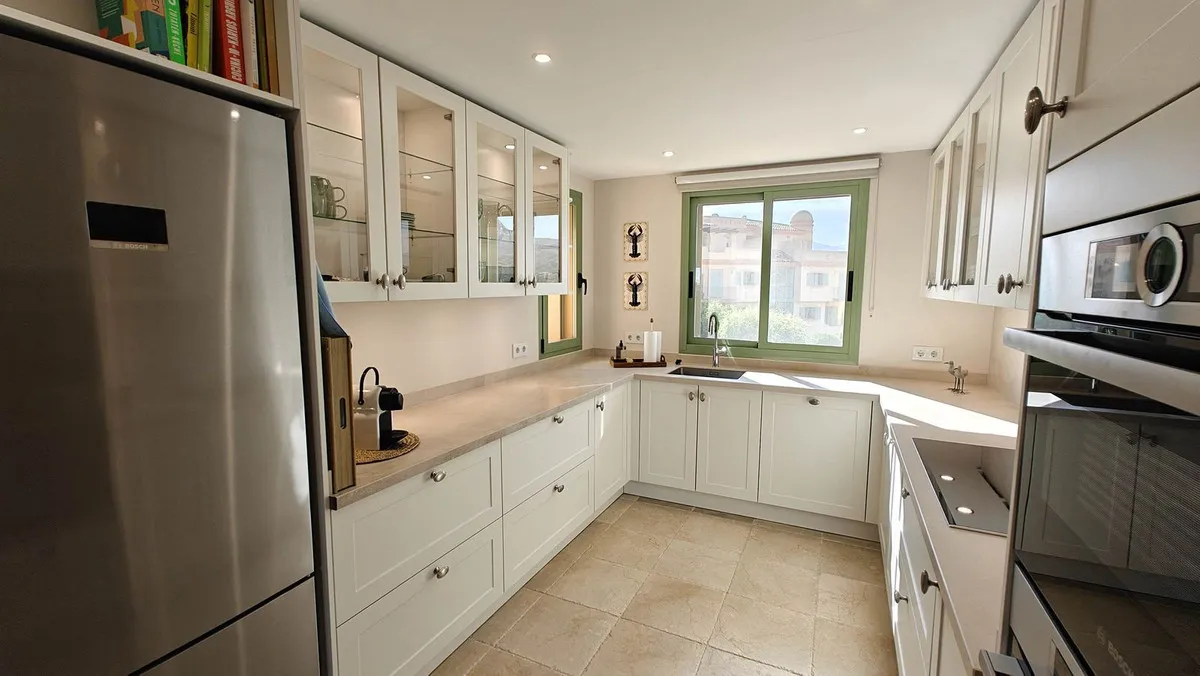 dc4cc6d7-5341-498e-bee8-097d91758ada