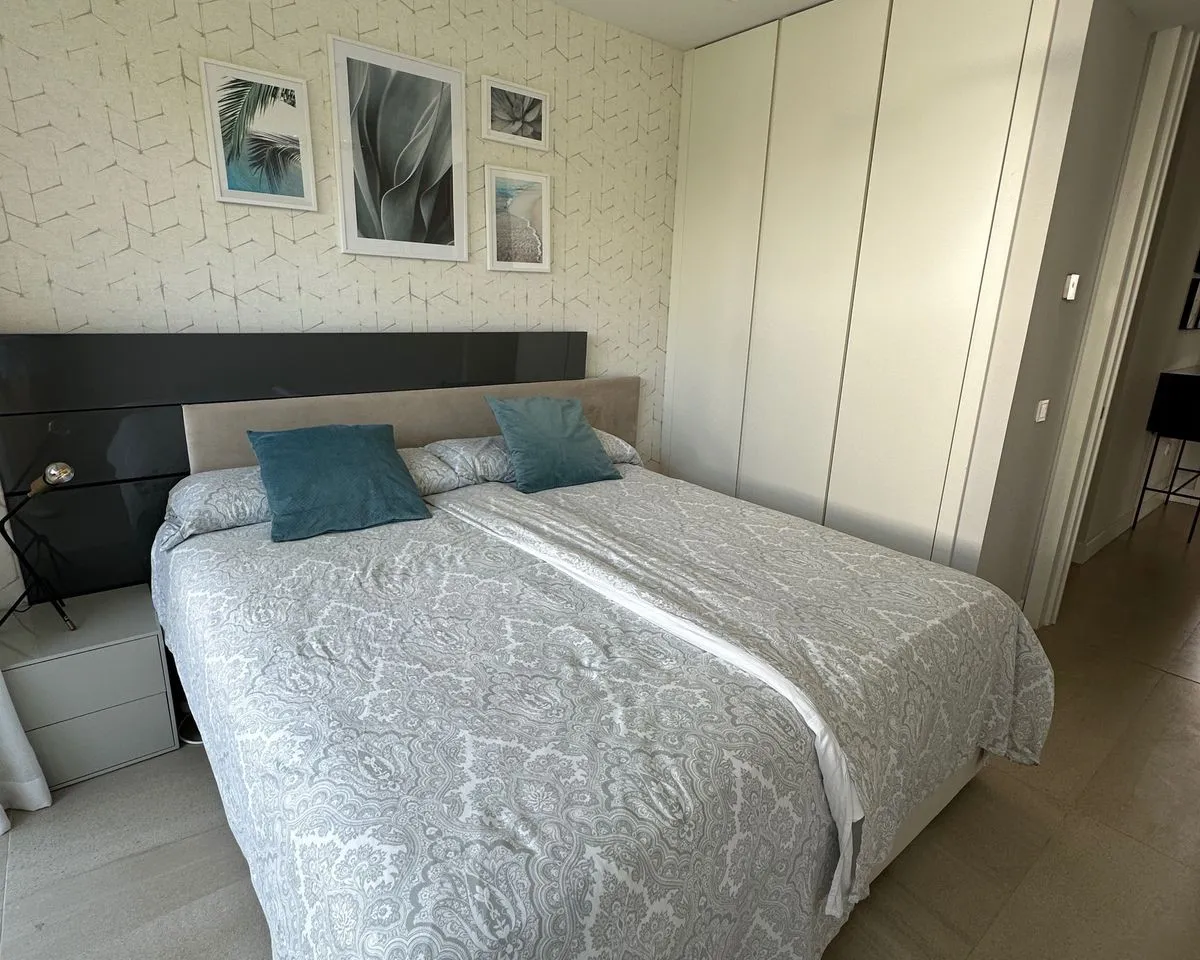 4502eb1d-7b83-4816-9694-31a015411d2a