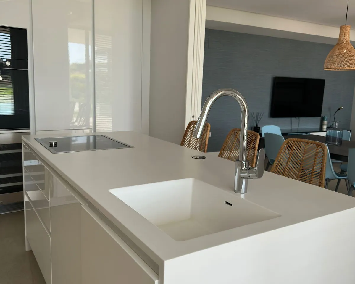 b41ec5cd-70ea-48f5-88f2-2eaca9c48963