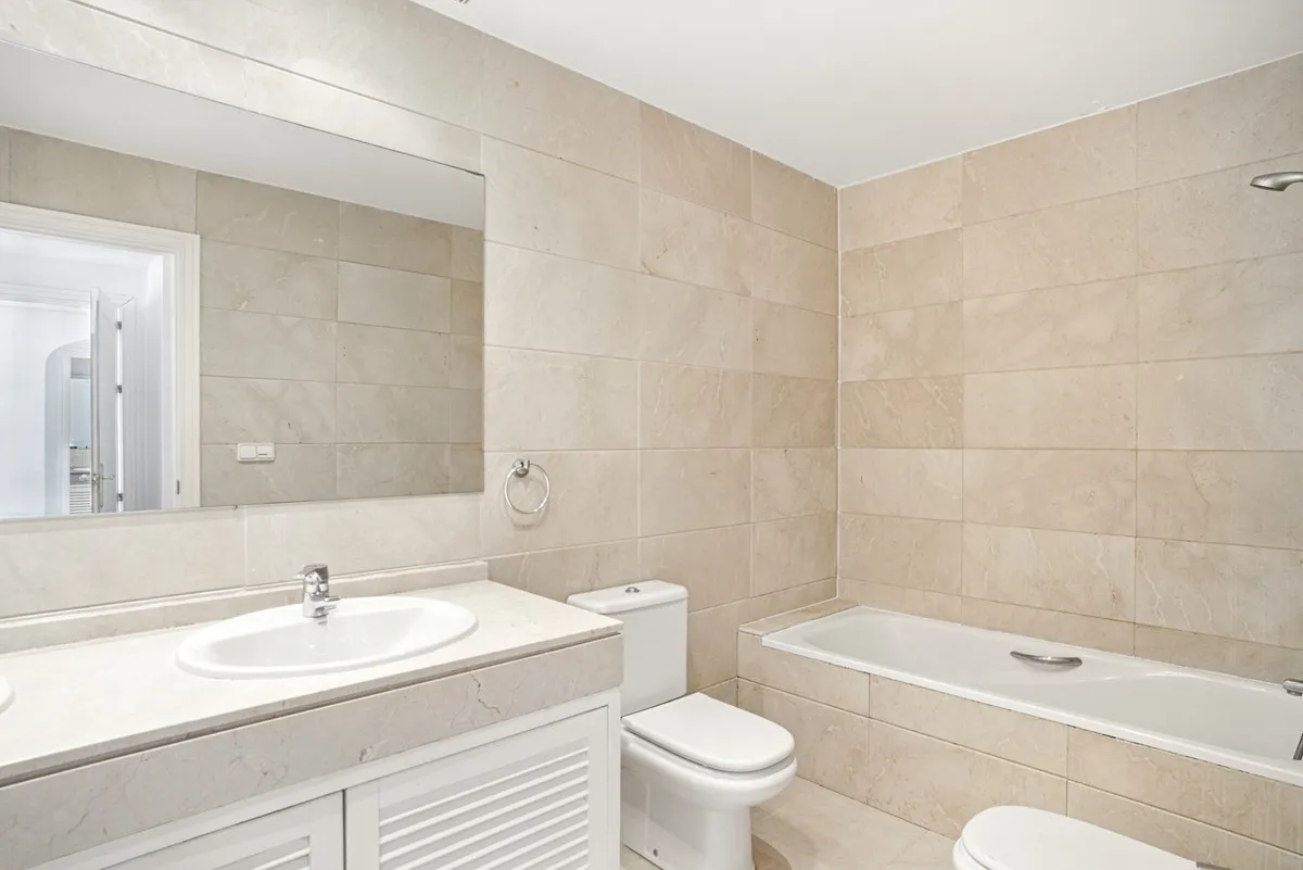 1e4dd6a1-0092-4f74-bfac-230bd382eb84