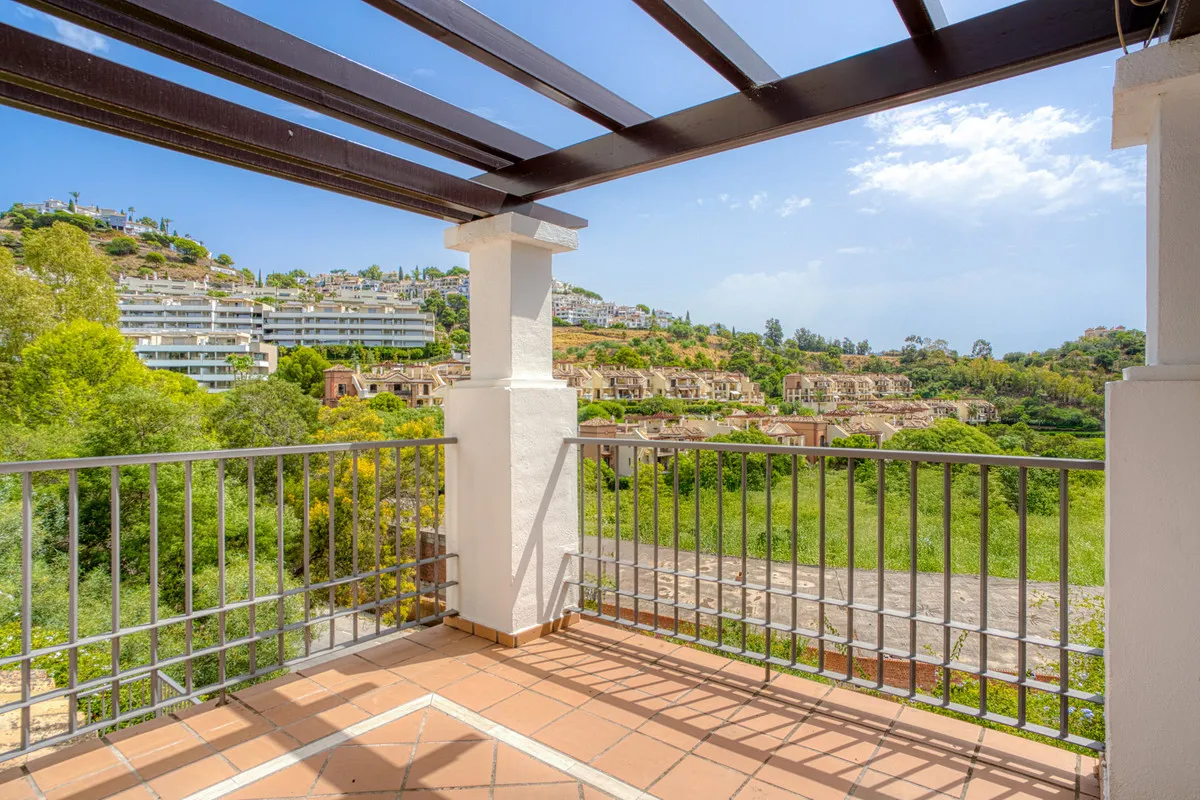 73e29ad2-b6db-4fd0-8481-ba0b24572116