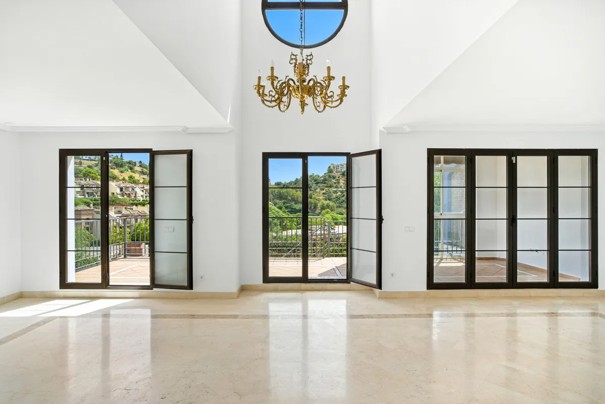 92b3d7bc-e3de-4cfa-87db-ee40c17ca926