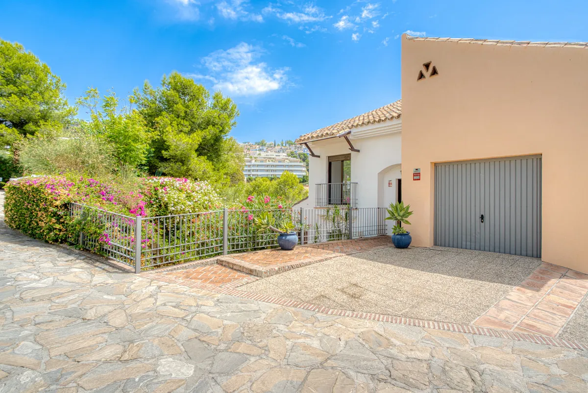 a4c4eb29-b296-4ad3-be03-f485359bebc7