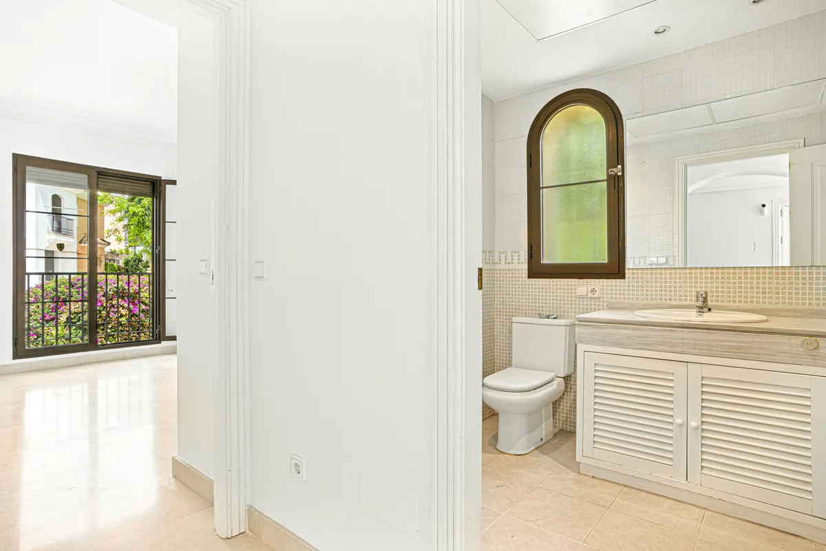 ecd229e0-b0c5-4f56-9c18-96ece54635ea