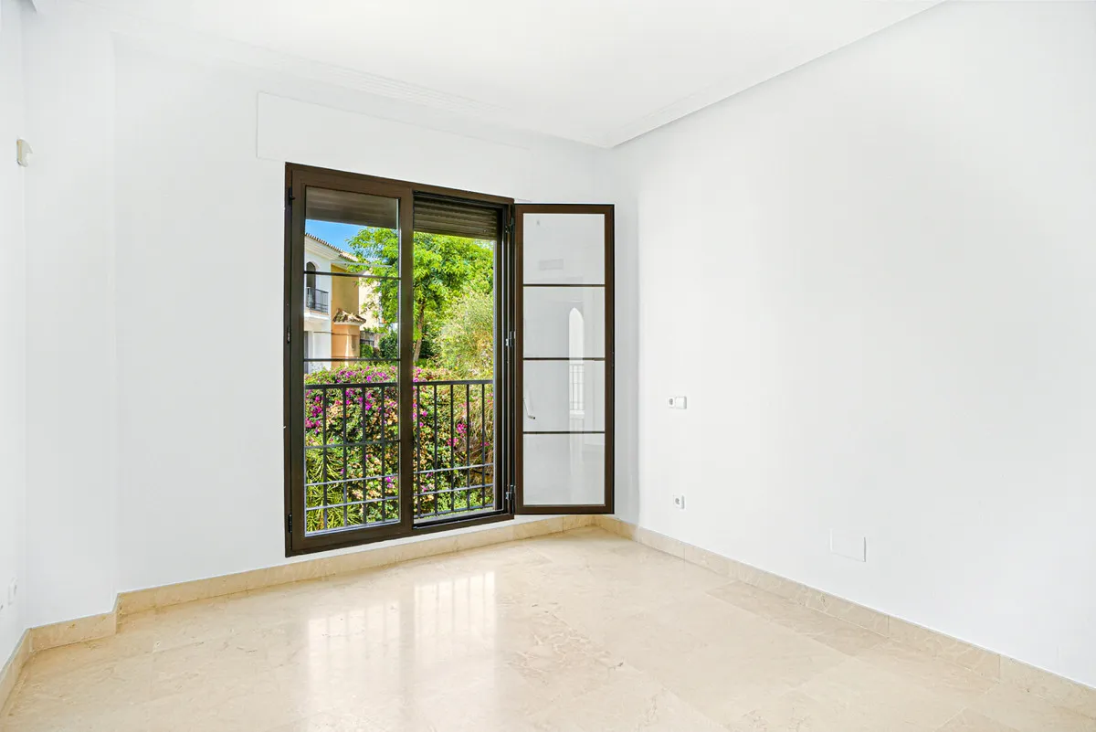 fdf3ada8-53be-4e4c-b03b-07798591d855