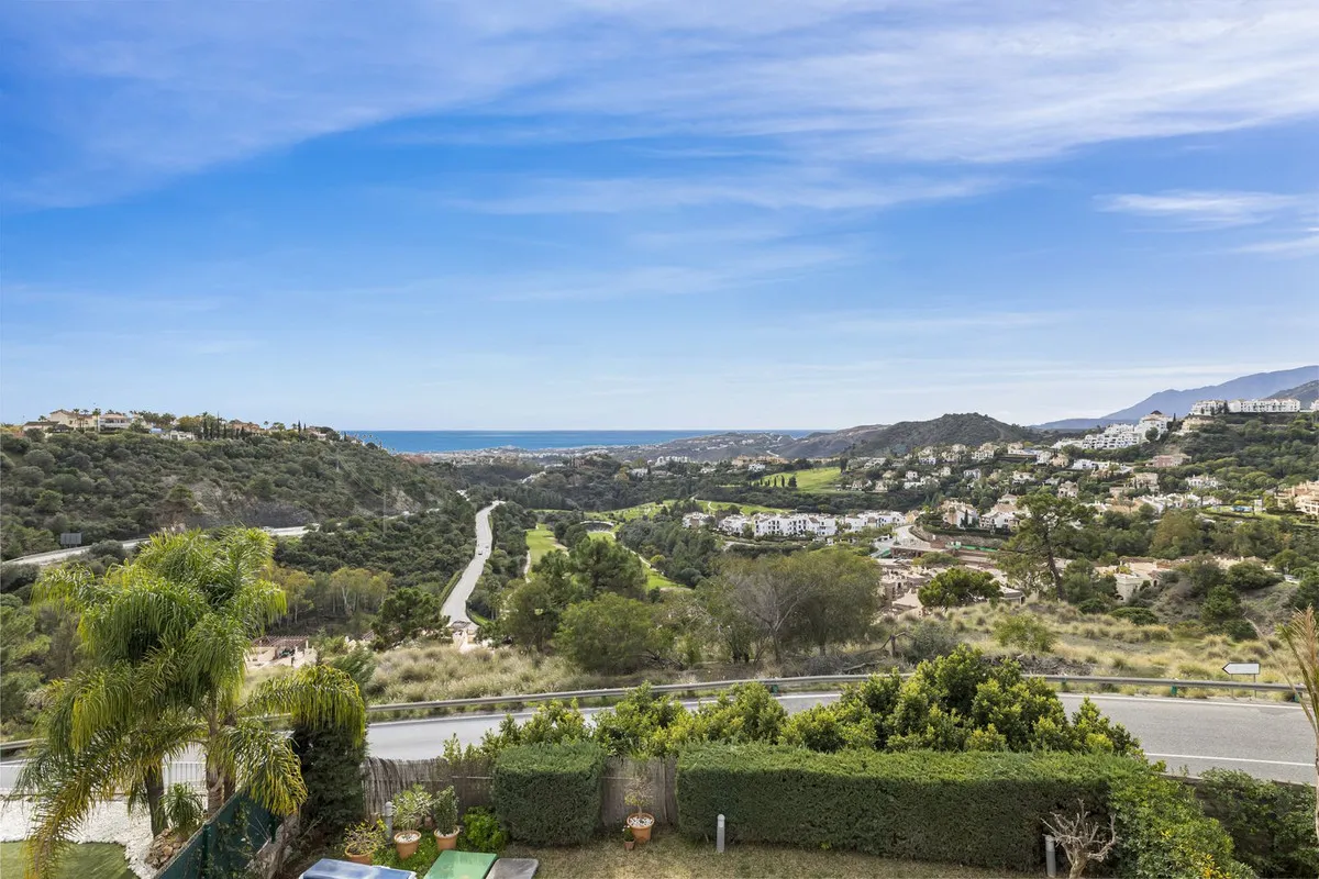 03ba2f07-5428-43cd-9652-1e0dfb6e6af0