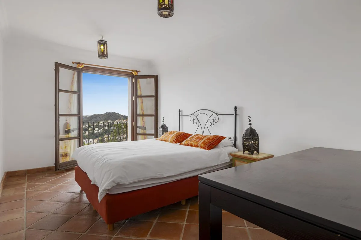 1c58ca22-bc20-4f70-acd2-c79cdc167bb5