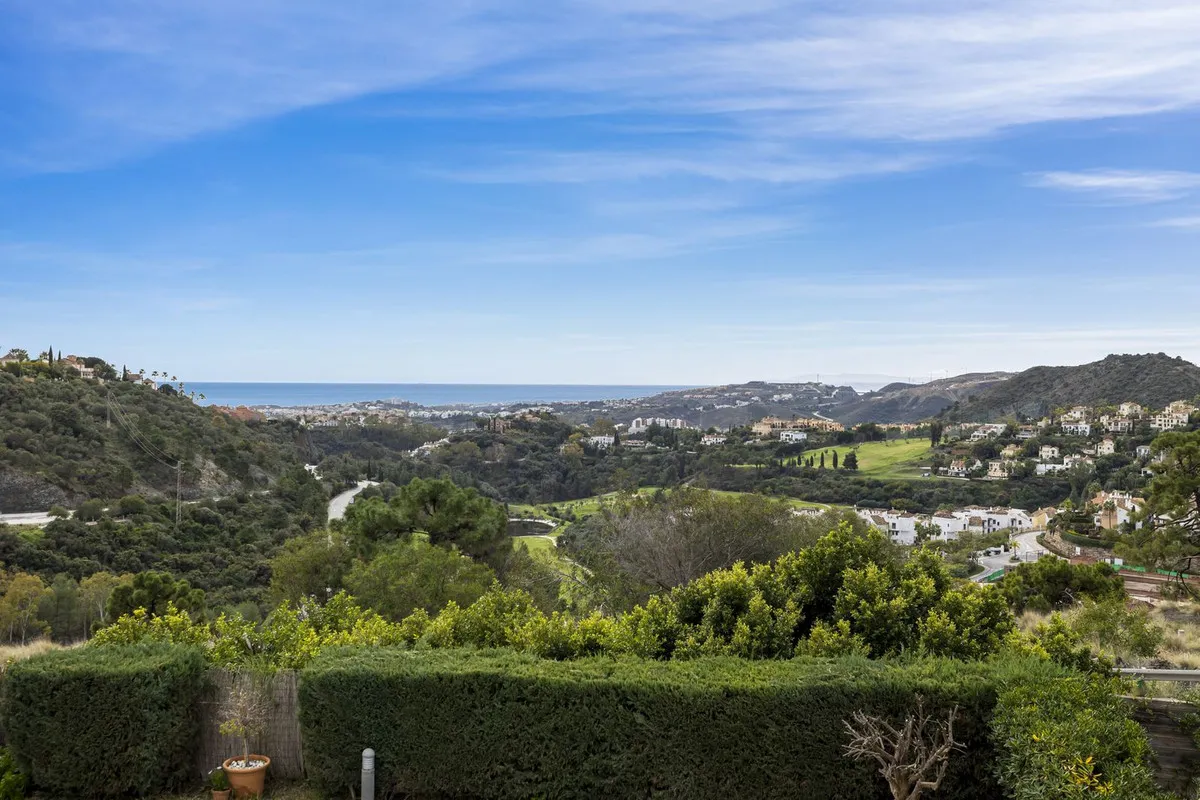 9a647493-54cd-4177-9952-a26de8c85014