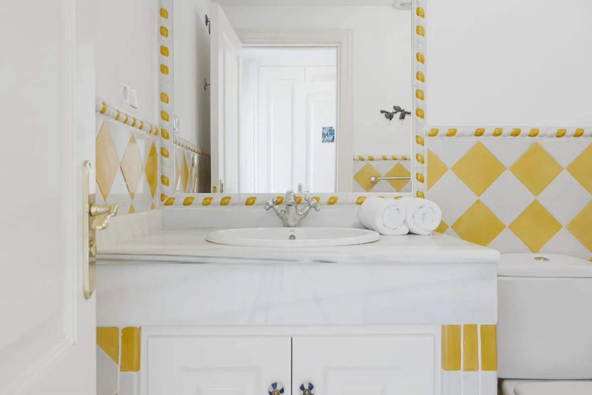 b37a53f2-a6d9-46b0-bc7f-fbd23cab9b76