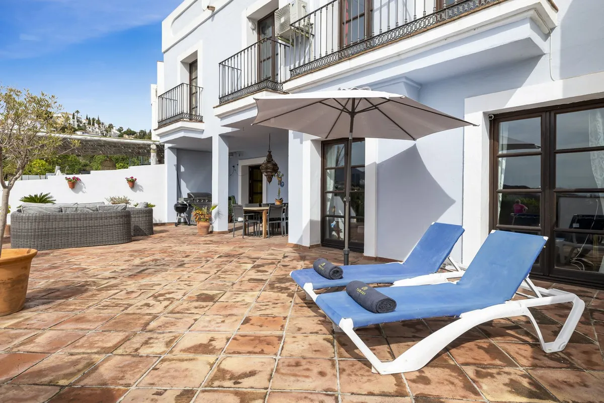 b48e4905-58cb-4265-9e91-7721c565328d