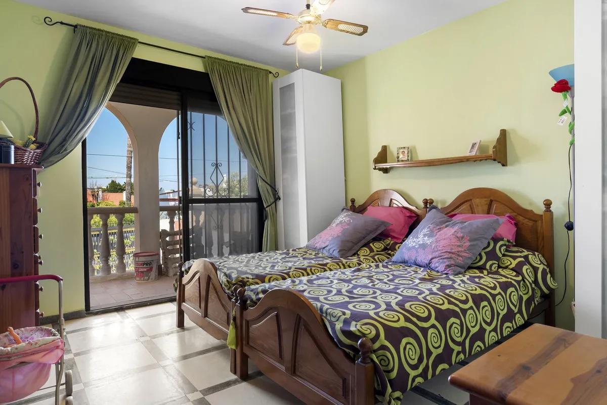 76fc5e27-705a-4ea2-8fe2-e41adc3ea0a1