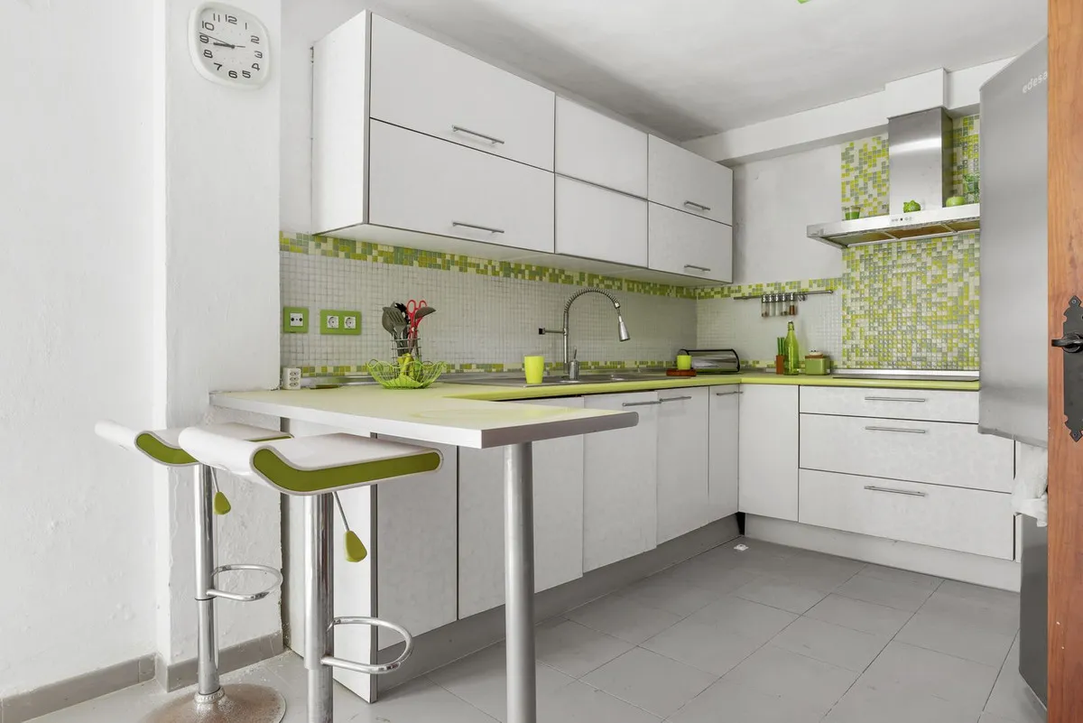 e201f1d9-0f83-490f-a26f-744b67c644a4