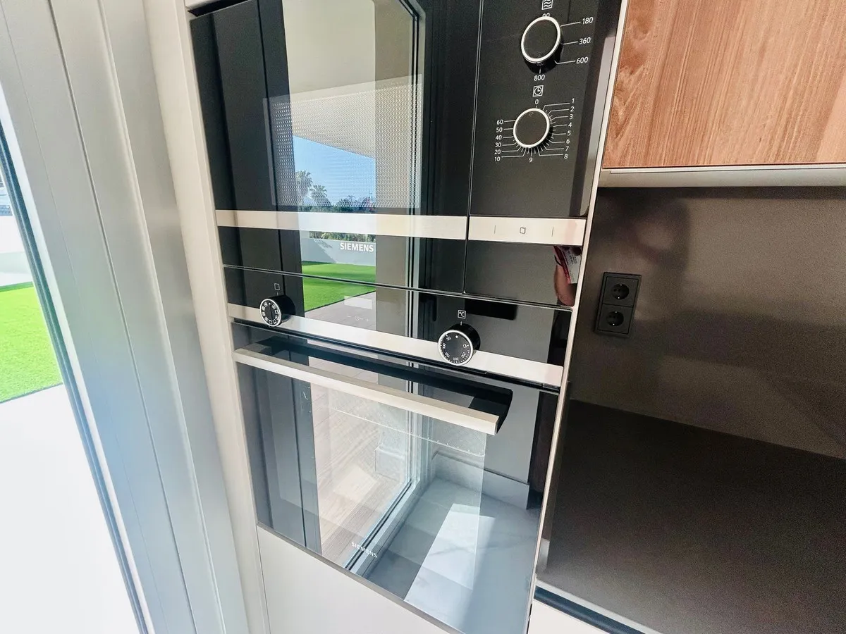 e3b2ee7b-e2a5-4a12-a5e6-395239e8efab