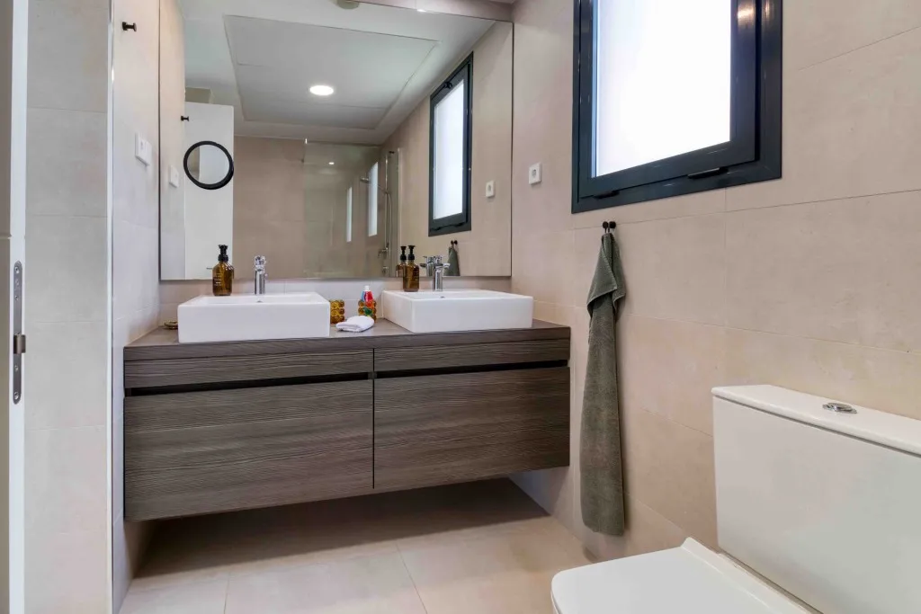 5d9709a0-8642-49b6-8074-73a941738ee7