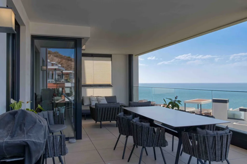 625d572d-017a-4e87-987d-87491b4556a8