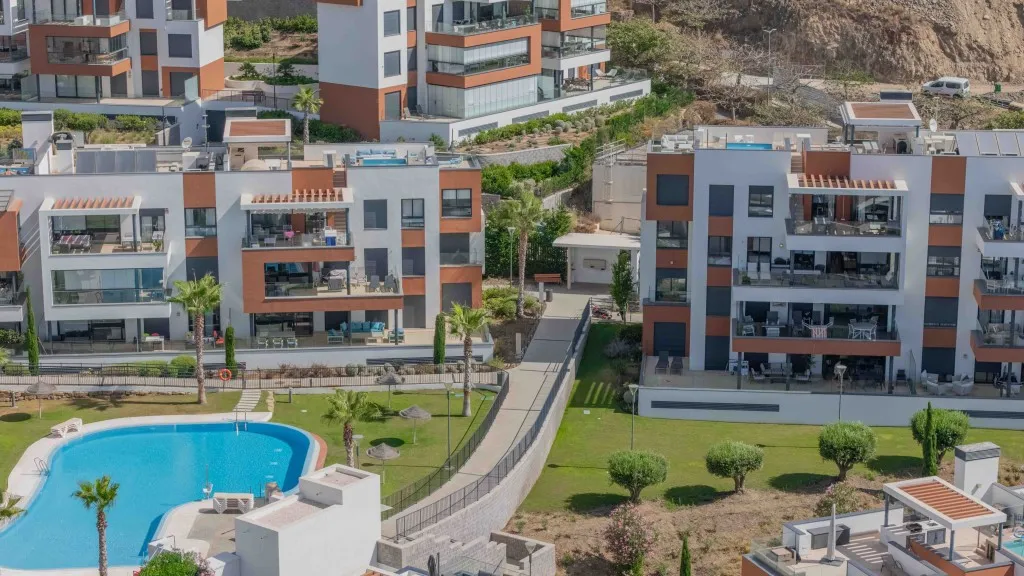 a4335f7a-f8ce-47ce-941e-c640a02192b6