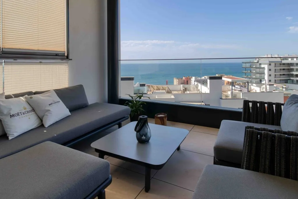 d08591e4-150c-43fc-a336-6660f43640a7