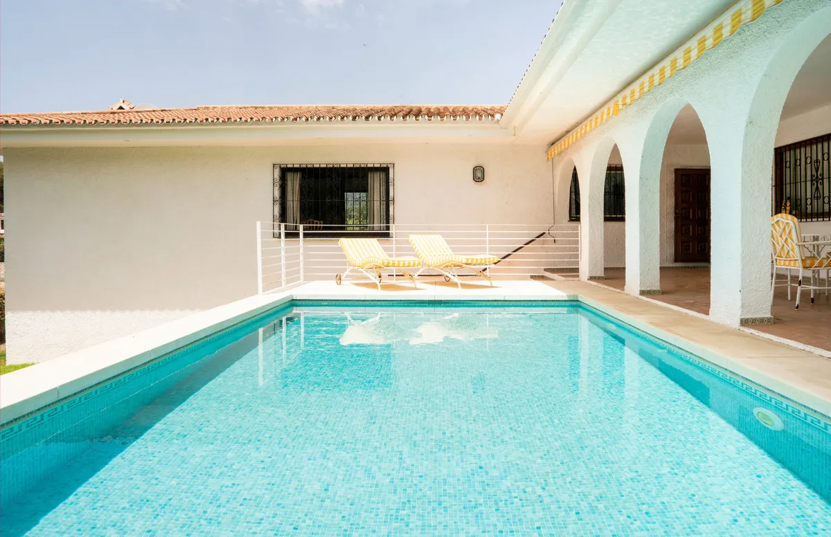 367bfffd-cbfb-4a0a-9713-31ea705c7146