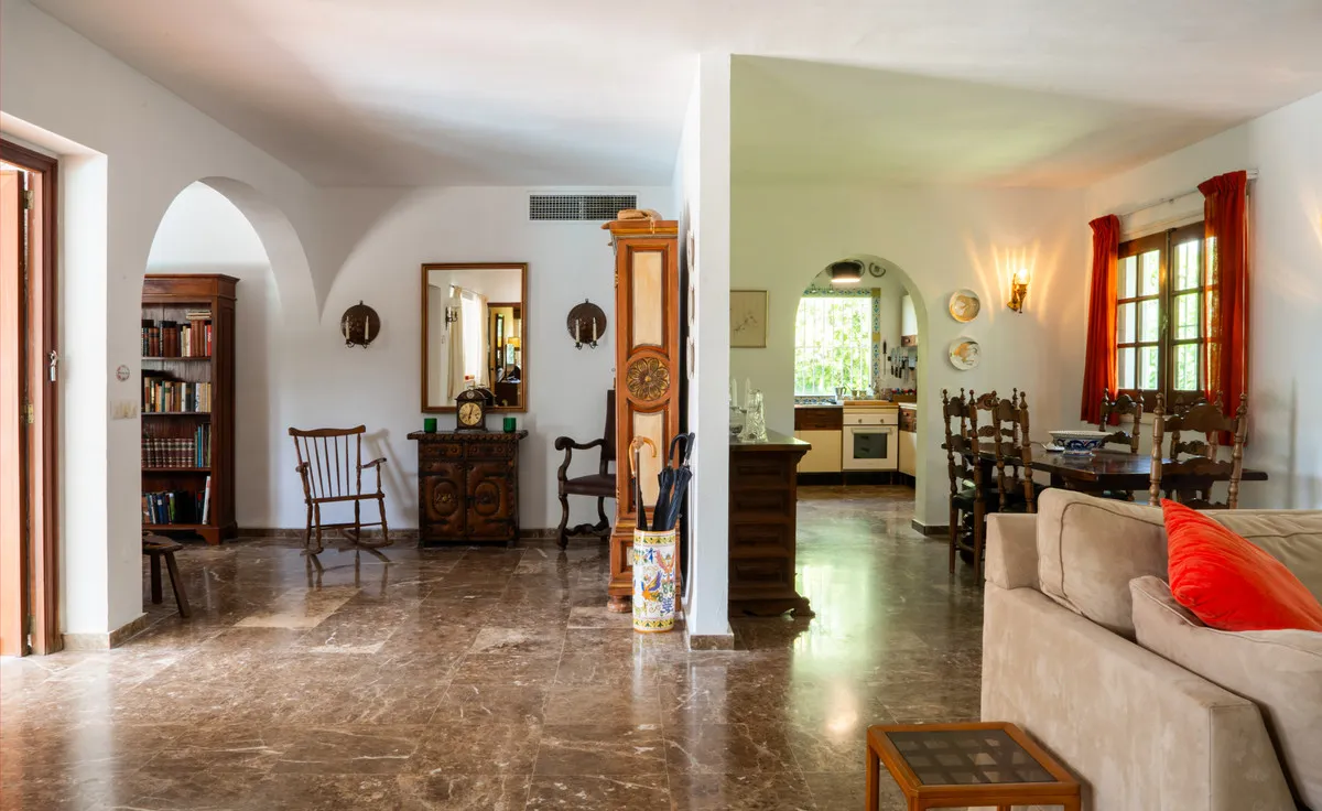 437825ba-5c2b-47f0-8d18-301c65026537