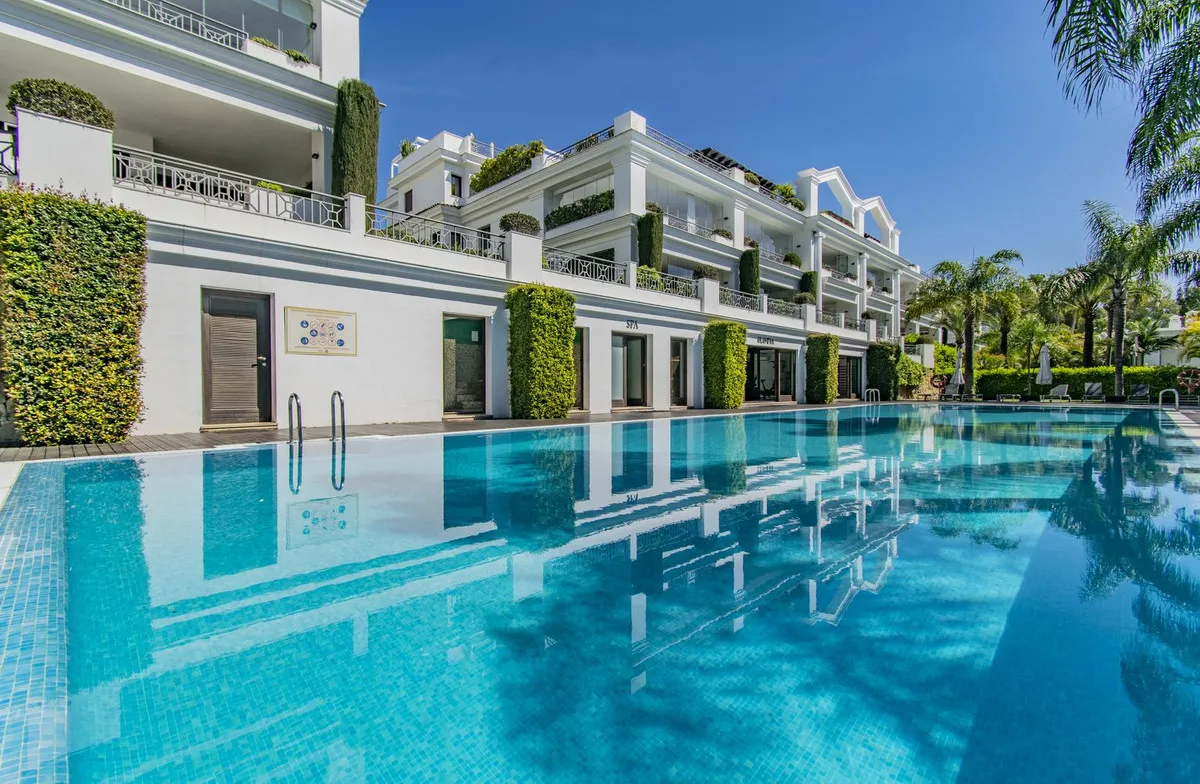 c7bcf61a-6e07-43d6-bbd7-6904563442e1