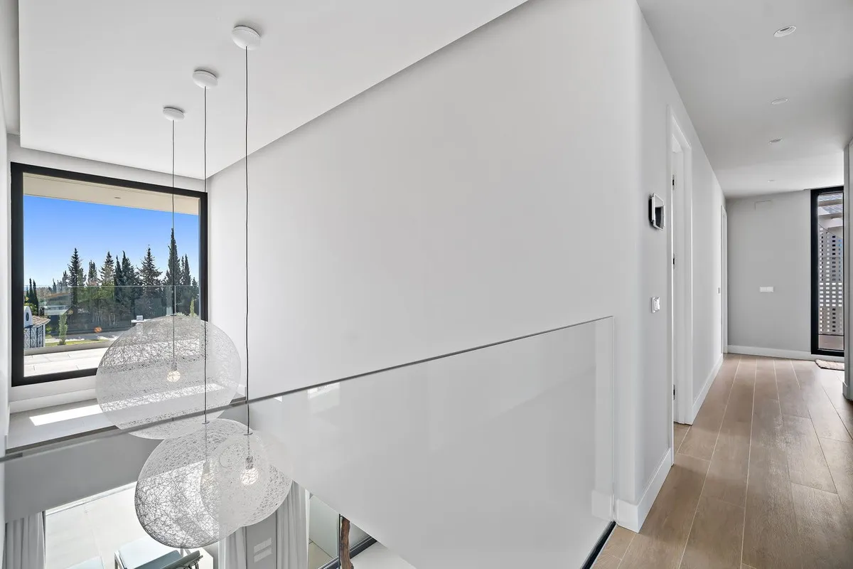 6a0404f9-02a5-4766-8d44-bf44556ecdec