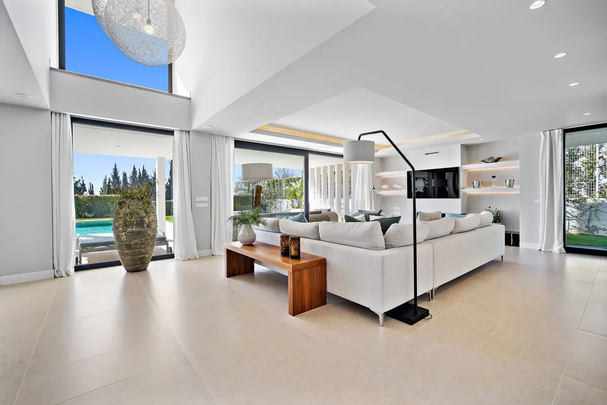 a27e4671-7275-4e14-b345-8e93a53af7b1