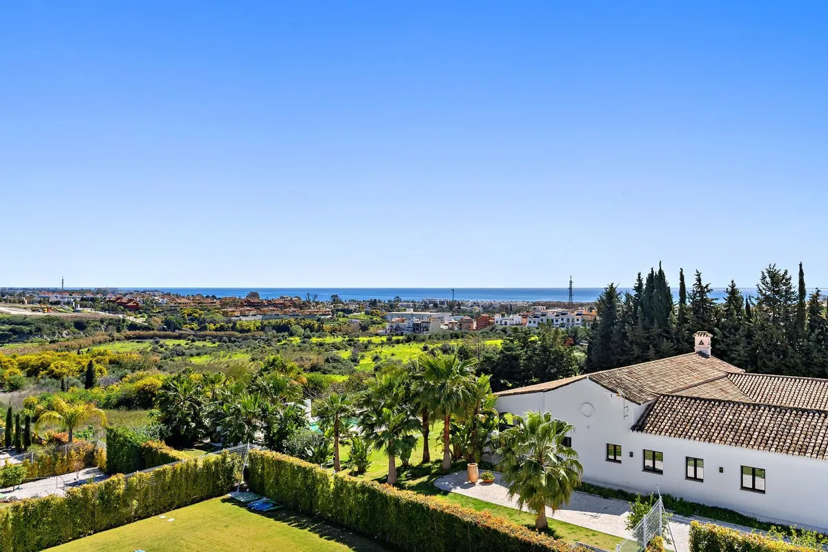 ffd4c0ab-6a7a-4831-928a-fc8f135fb43f